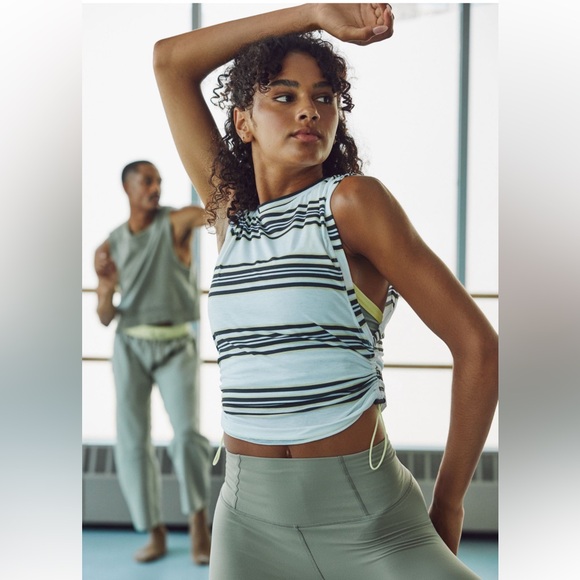 Free People X FP Movement Sport Mode Muscle Tank in Wave Stripe Black Combo NWT - Picture 2 of 4